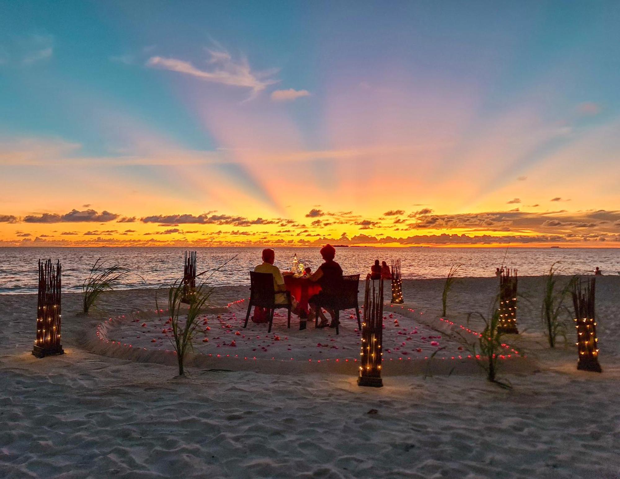 Ukulhas Villa Oceanview Hotel & Spa Zewnętrze zdjęcie