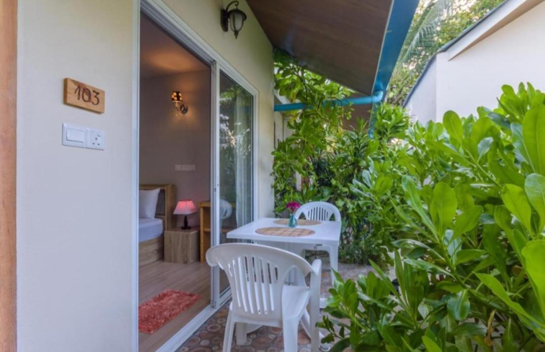 Ukulhas Villa Oceanview Hotel & Spa Zewnętrze zdjęcie