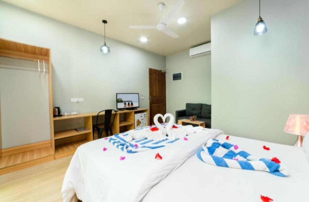 Ukulhas Villa Oceanview Hotel & Spa Zewnętrze zdjęcie